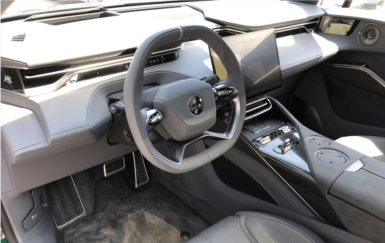 Lotus Eletre - EDS 450 S 4WD Executive Seat
